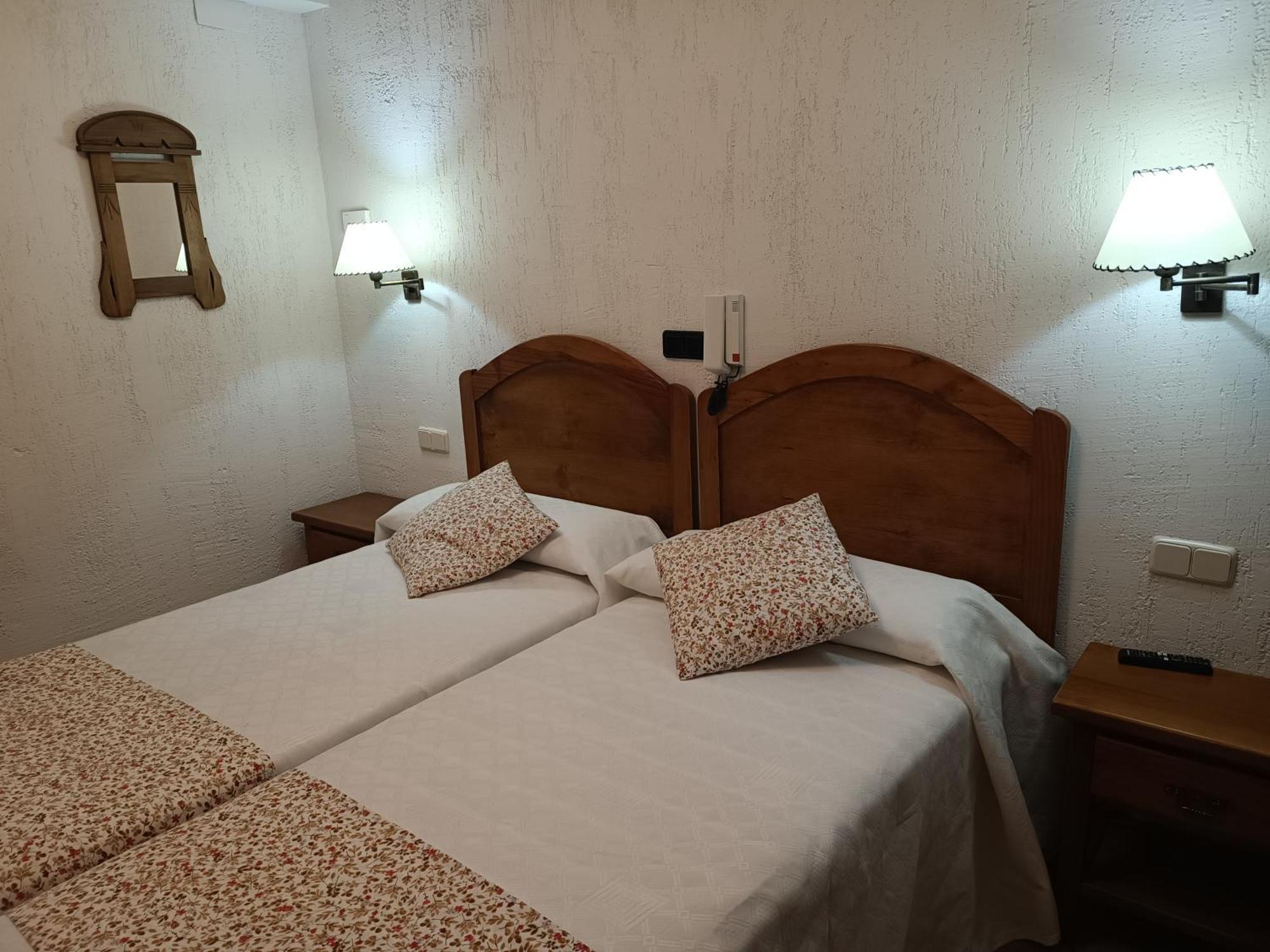 Hostal Decerca Pradena ห้อง รูปภาพ